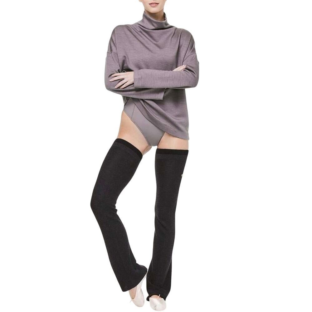 Lululemon NWT Principal Dancer Funnel Neck Sweater
